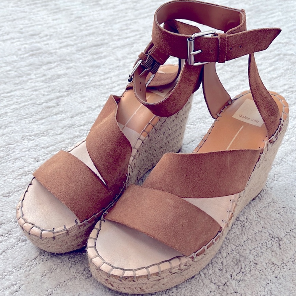 Dolce Vita Wedges - Picture 2 of 2
